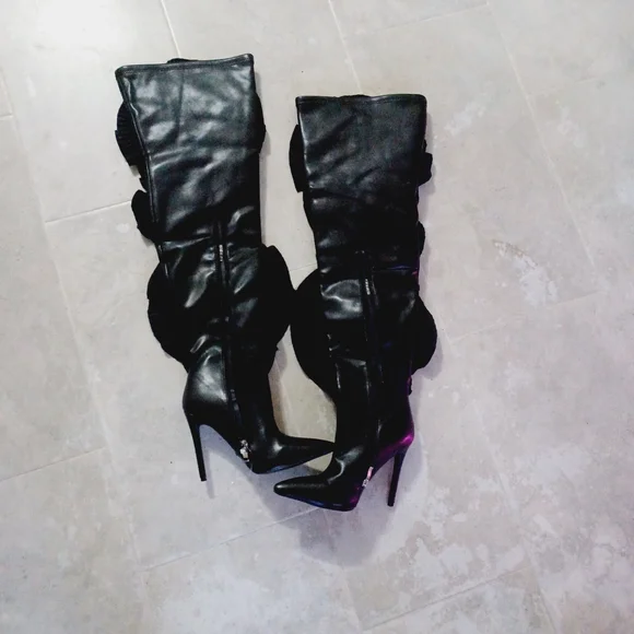 Azalea Wang Chic Black Over-the-Knee Boots with Floral Detail - Picture 5 of 10